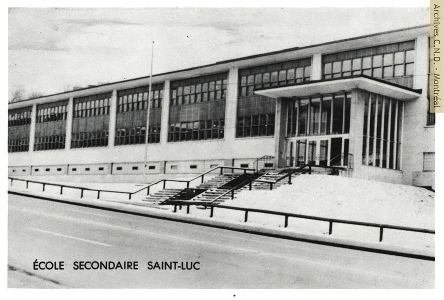 Vue extérieure - École secondaire Saint-Luc