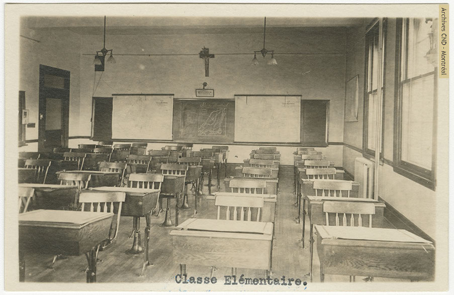 Elementary application classroom at École normale