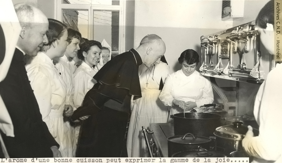 Visita de Mons. Bruno Desrochers, obispo de Sainte-Anne, en el Instituto Familiar Chanoine-Beaudet