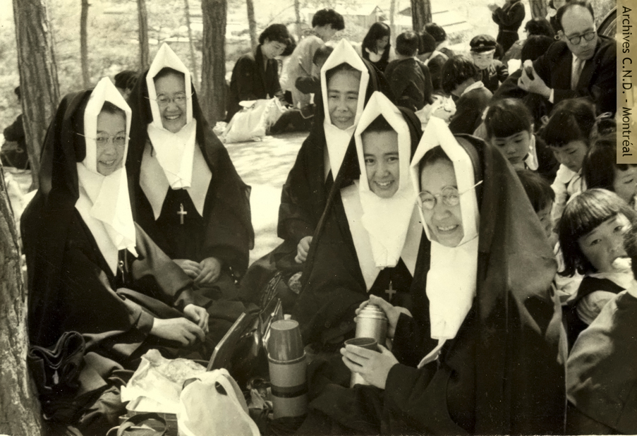 Students and Sisters on a picnic