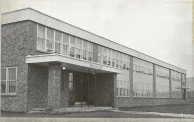 Vista exterior - École Saint-Jude