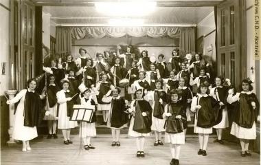 Interpretación de «La pequeña sinfonía» por las alumnas del Convento