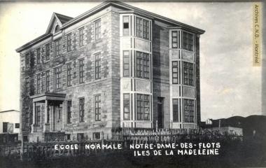 Vue extérieure - École normale Notre-Dame-des-Flots