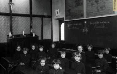 Une classe de petites à l'académie Saint-Urbain