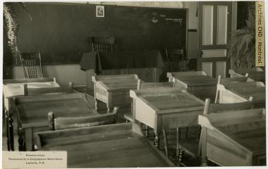 First class of the boarding school of the Congrégation de Notre-Dame