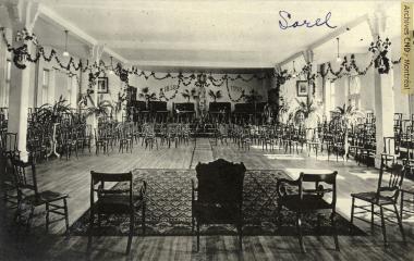 Reception room at couvent Saint-Pierre